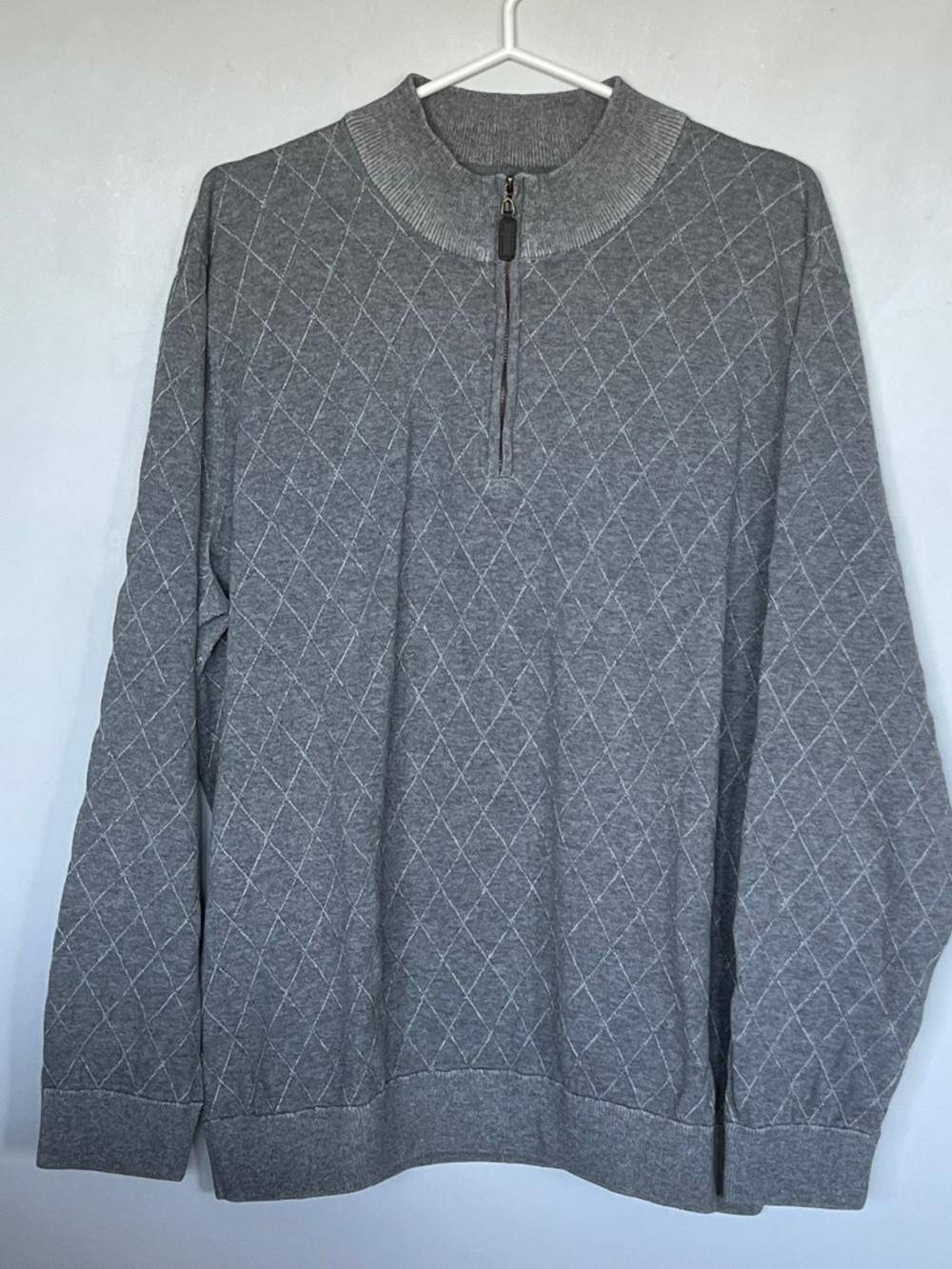 Tom James Men’s Quarter-Zip Sweater – size XL